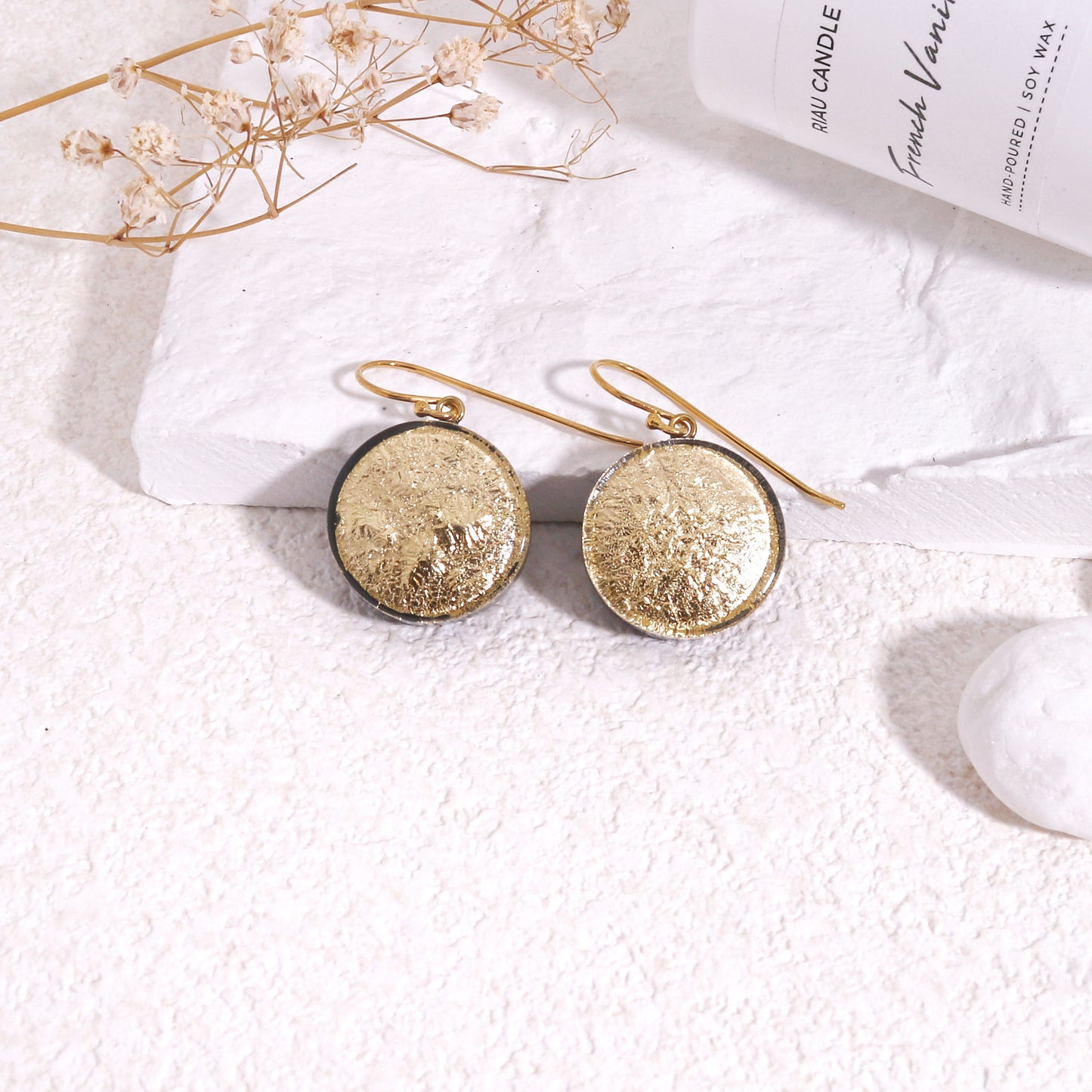 RADIANCE Solitaire Shimmer Gold Coin Earrings