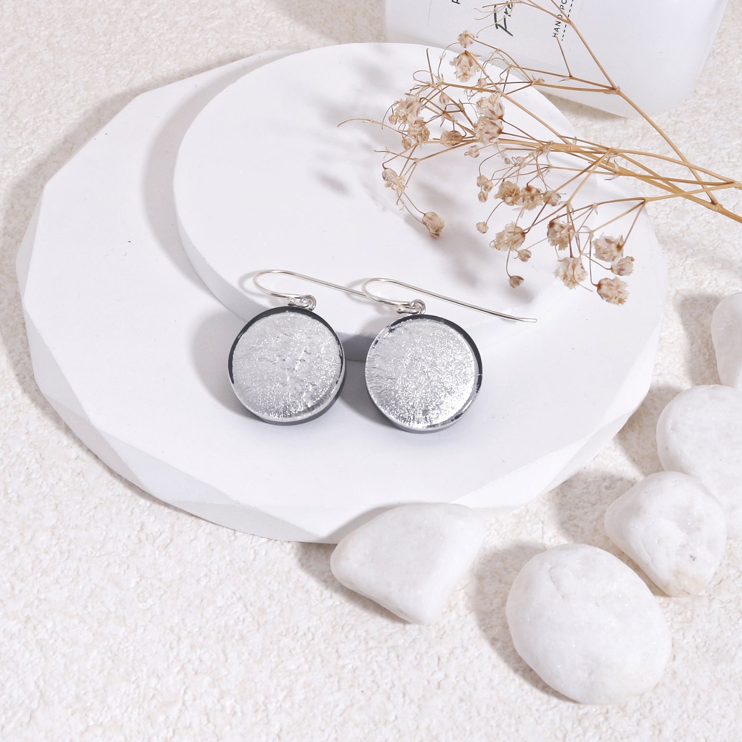 RADIANCE Solitaire Shimmer Silver Coin Earring