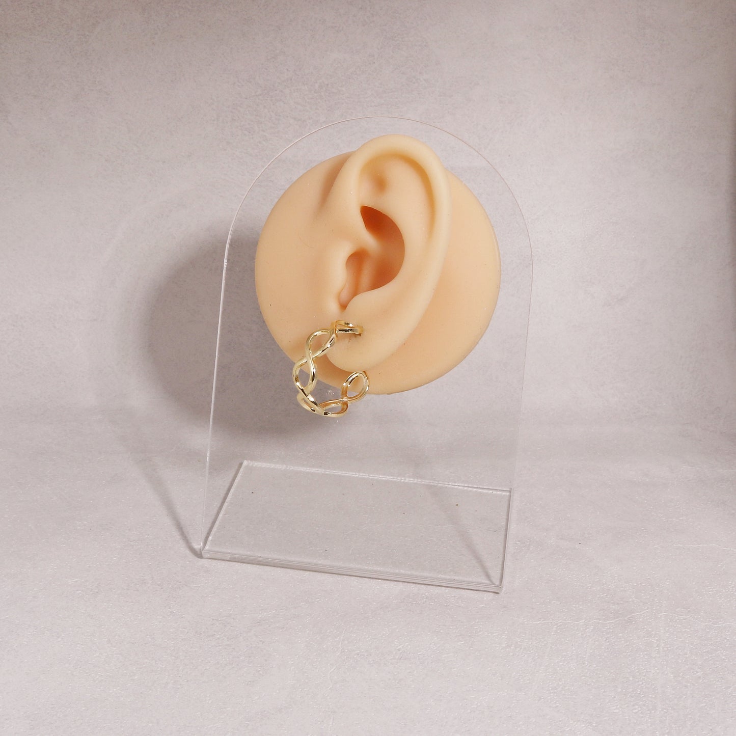 Danity Intertwining Oval Link Hoop Earrings