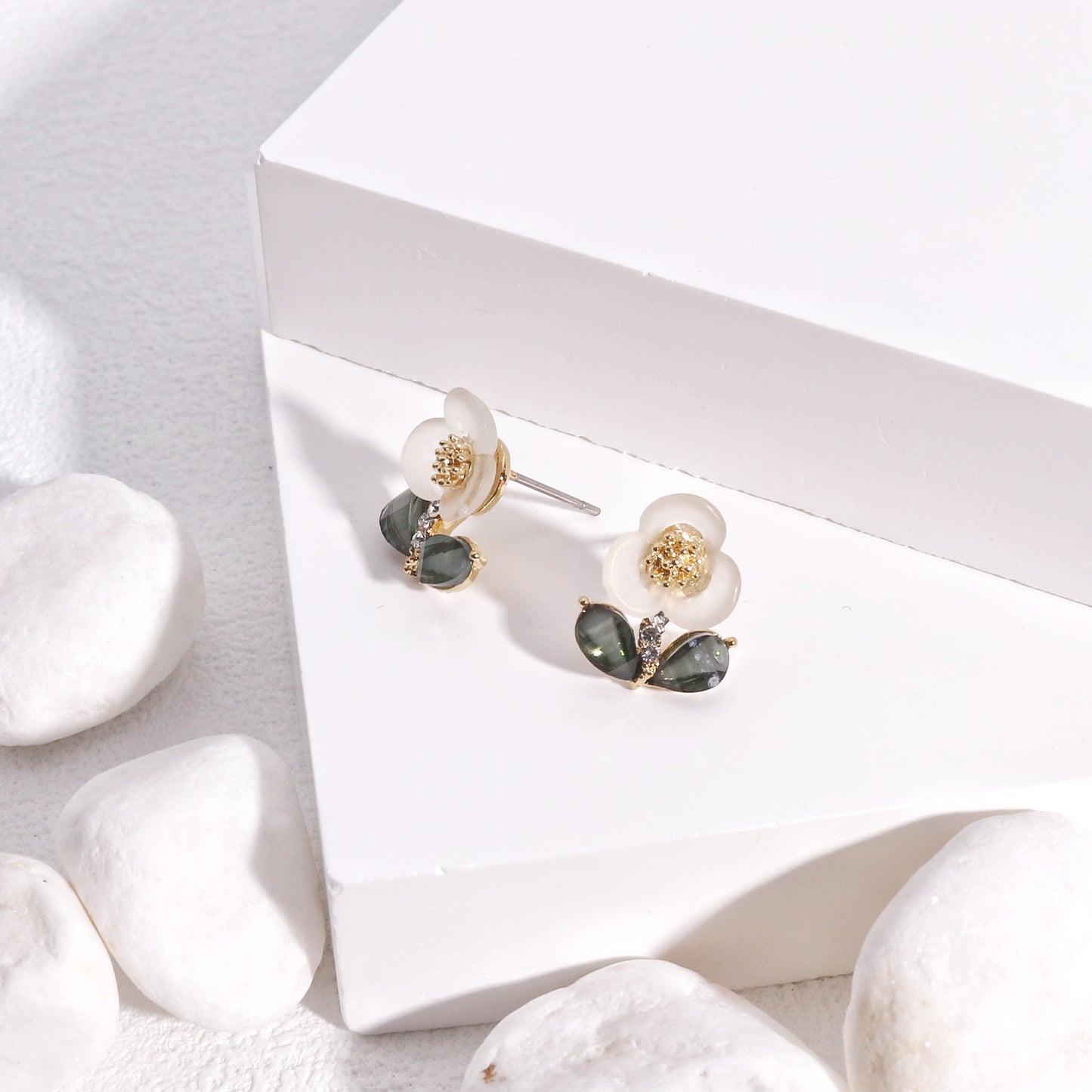 Mirren Dainty Flower Crystal Stud Earrings