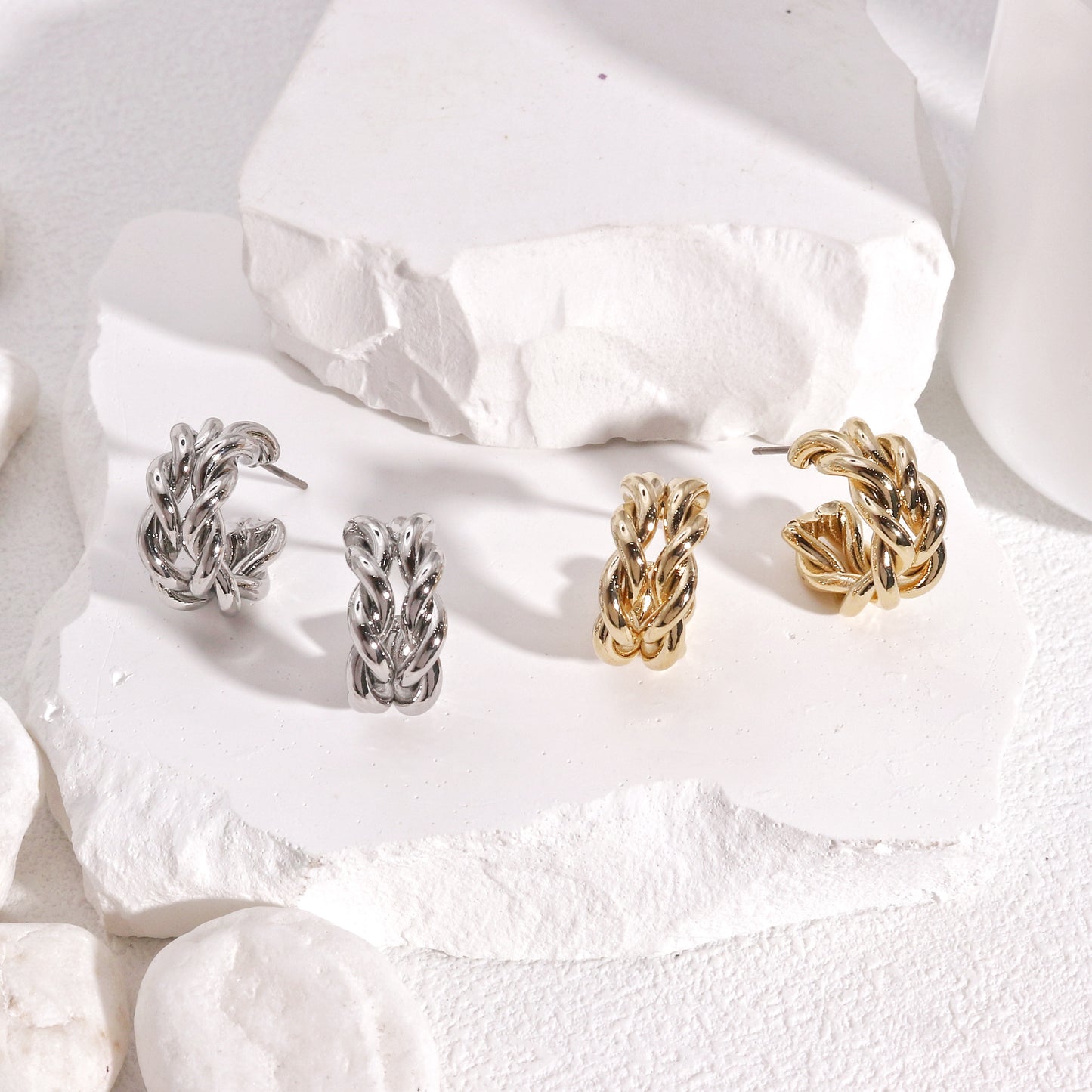 Kyla Classic Inter-Linked Metallic Hoop Earrings