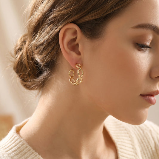 Danity Intertwining Oval Link Hoop Earrings
