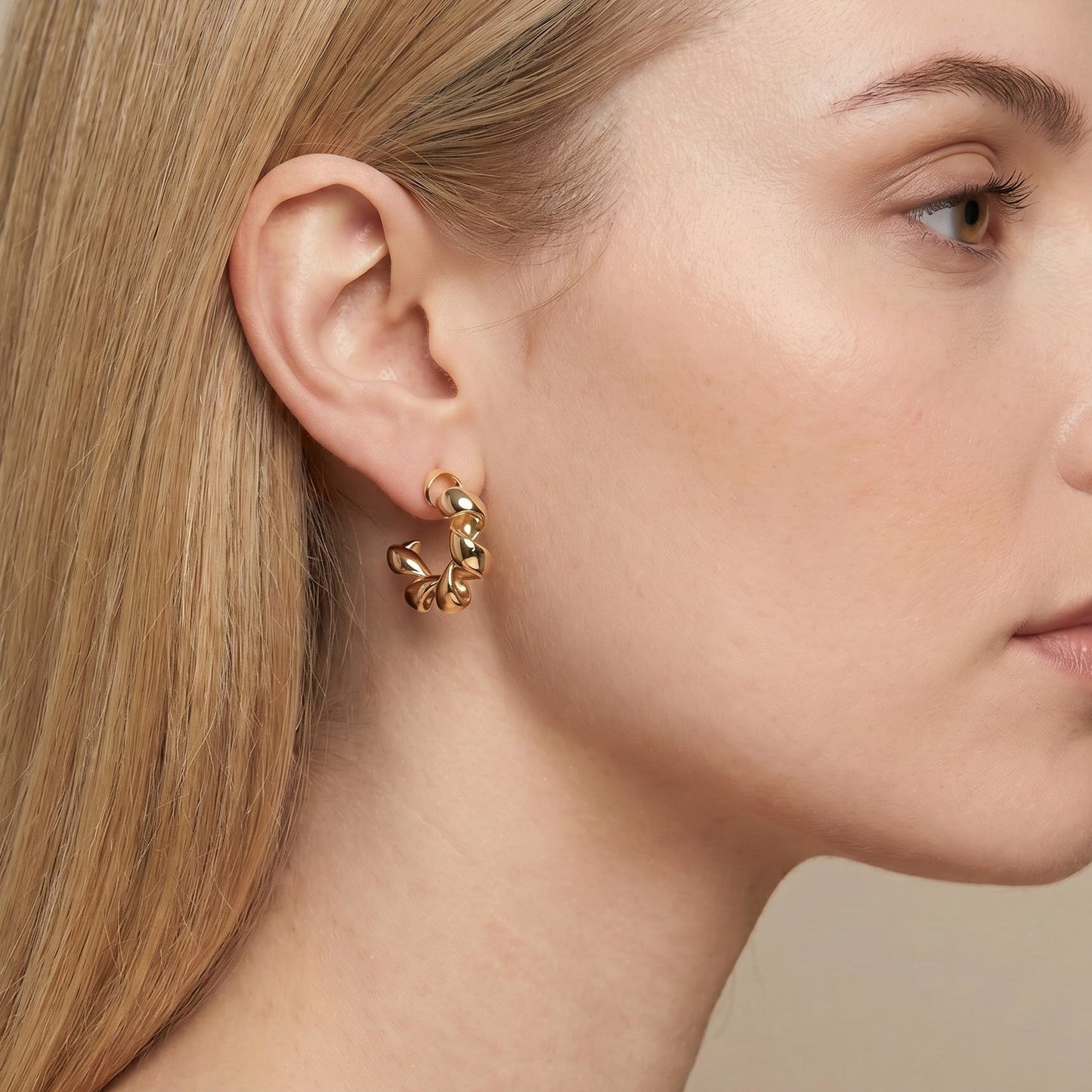 Klaviana Stylish Ribbon Hoop Earrings